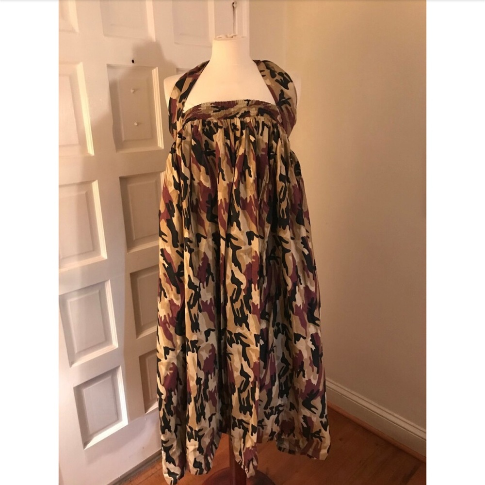 NWT The perfect circle skirt with pockets. Can also be worn as a sundress.